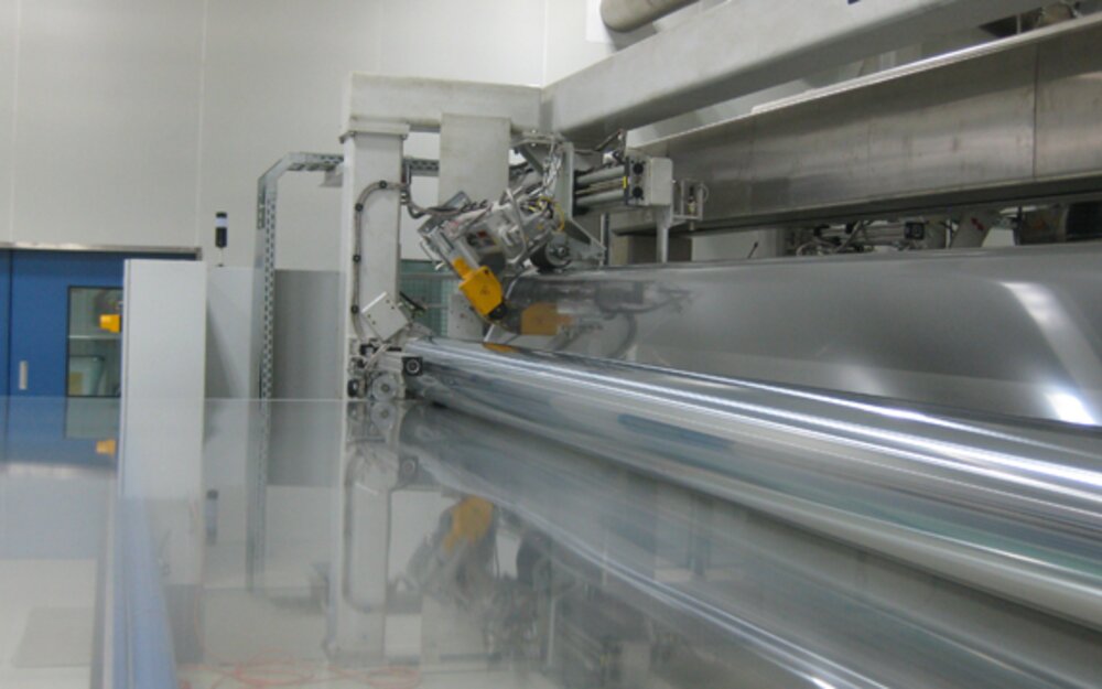 Latest technology for finest thin capacitor films Latest technology for finest thin capacitor films