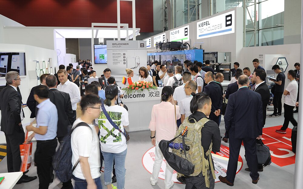 A busy booth during the whole Chinaplas A busy booth during the whole Chinaplas
