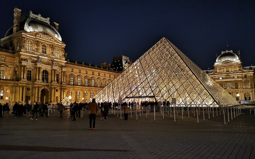 Louvre building