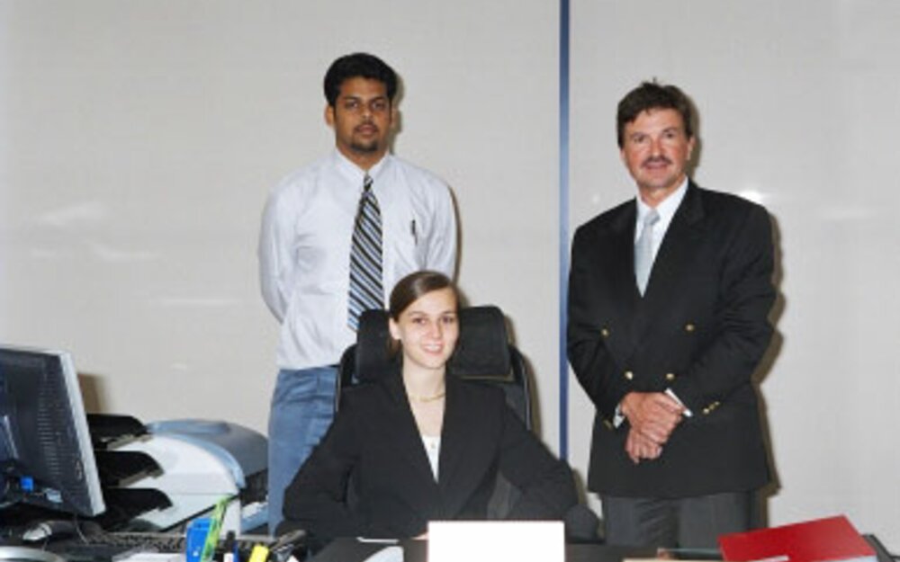 The team of Brueckner Middle East FZE: (from left ro right)
