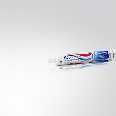 Aquafresh toothpaste tube