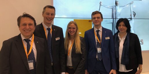 Brückner Servtec booth team says thanks to all visitors