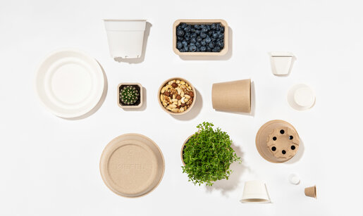 Vielfältige Naturfaserverpackungen – von Schalen, Bechern über Kaffeekapseln,  Behälter für Frozen Food und mehr ist Vieles möglich. 