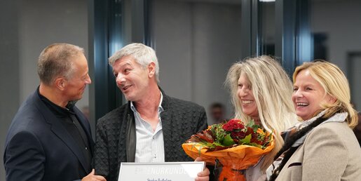 14 Mitarbeitende wurden für ihre lange Betriebszugehörigkeit und ihr Engagement geehrt. 